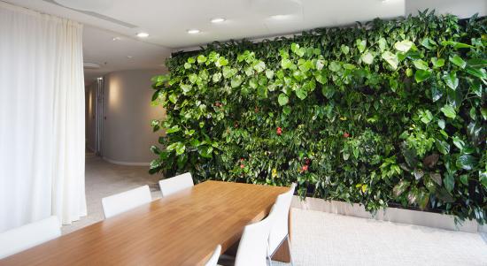 Plastové produkty pro designová řešení Plastové produkty pro designová řešení